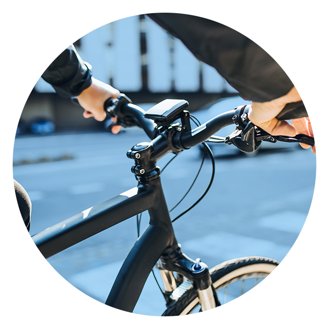 Hände am Fahrradlenker