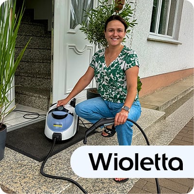 Wioletta mit neuem Dampfreiniger